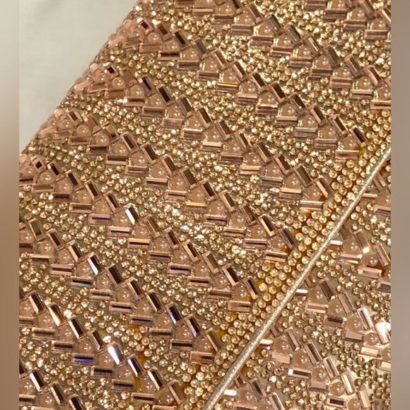 Beautiful Aleesia Evening Clutch Gold Rhinestone with chain (unused) - Picture 2 of 3